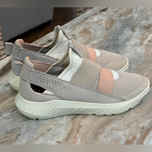 Women’s ECCO ST.1 Lite slip on sneaker- Size 37 - Picture 5 of 9